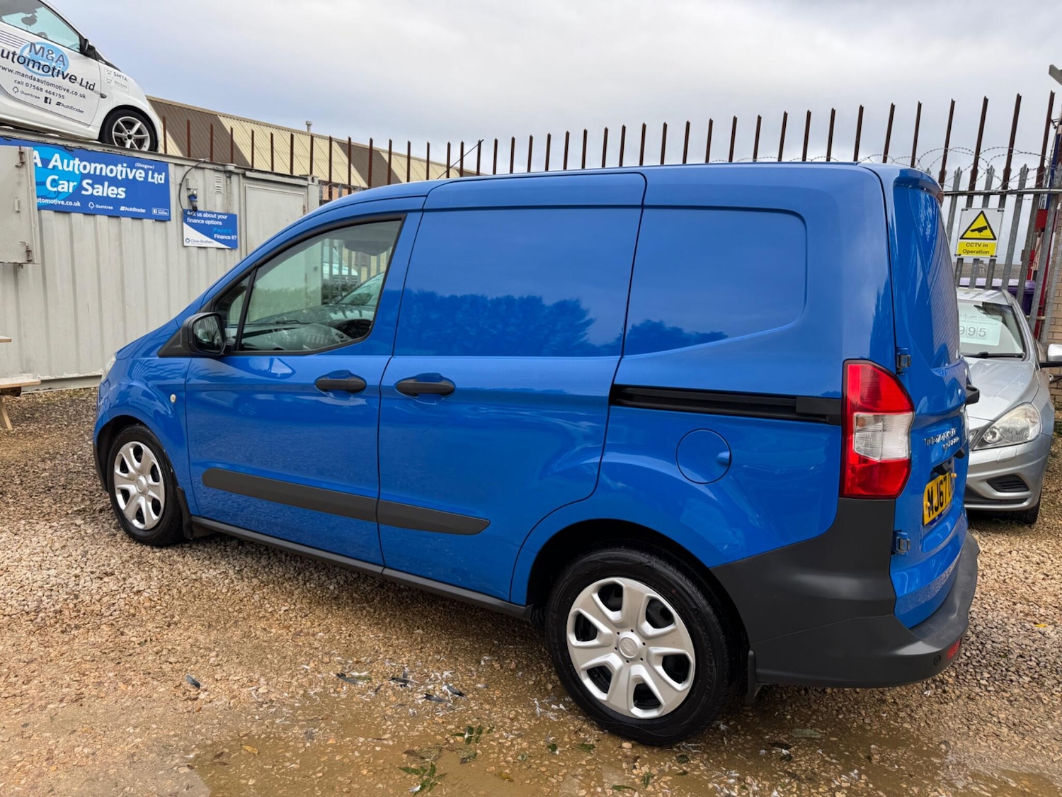 Used Ford Transit Courier 2018 for sale - 76200788: Photo 3