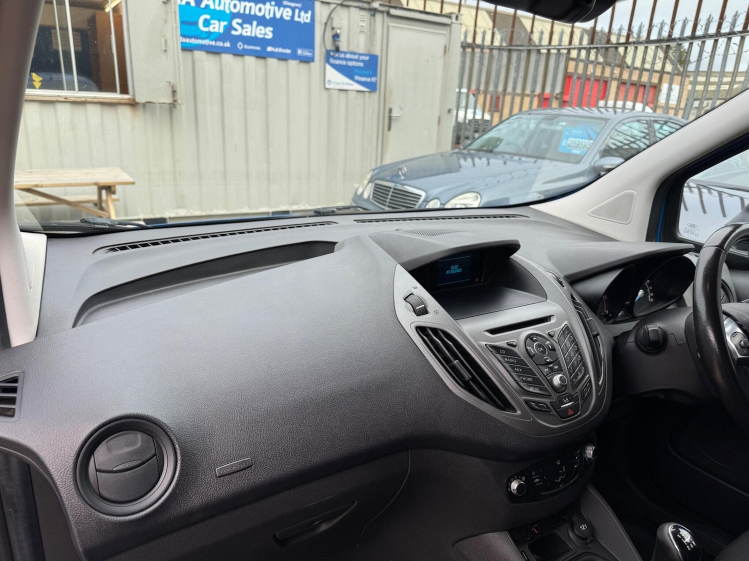 Used Ford Transit Courier 2018 for sale - 76200788: Photo 9