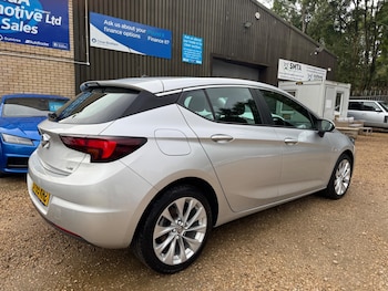 Used Vauxhall Astra 2016 for sale - 76121913: Photo
