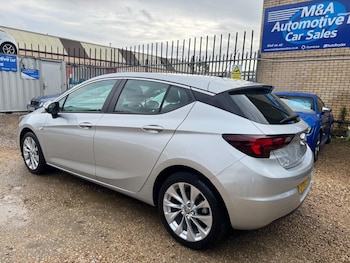 Used Vauxhall Astra 2016 for sale - 76121913: Photo