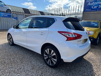 Used Nissan Pulsar 2015 for sale - 79484588: Photo