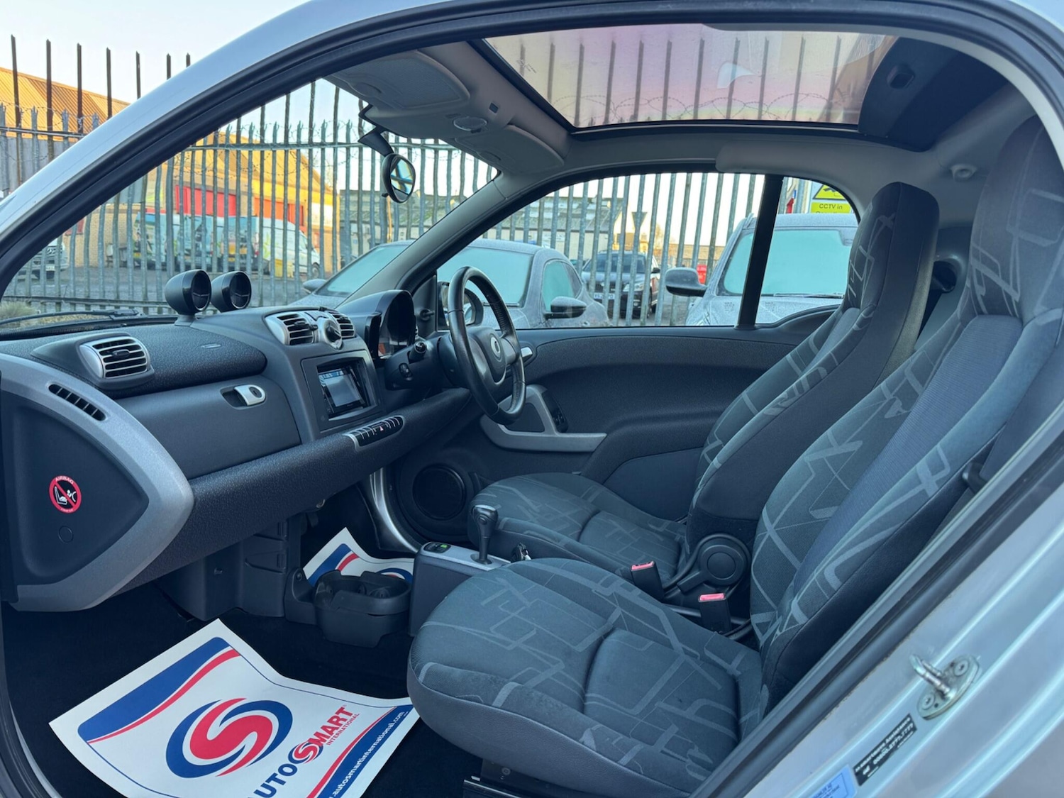 Used smart fortwo 2010 for sale - 77131472: Photo 13