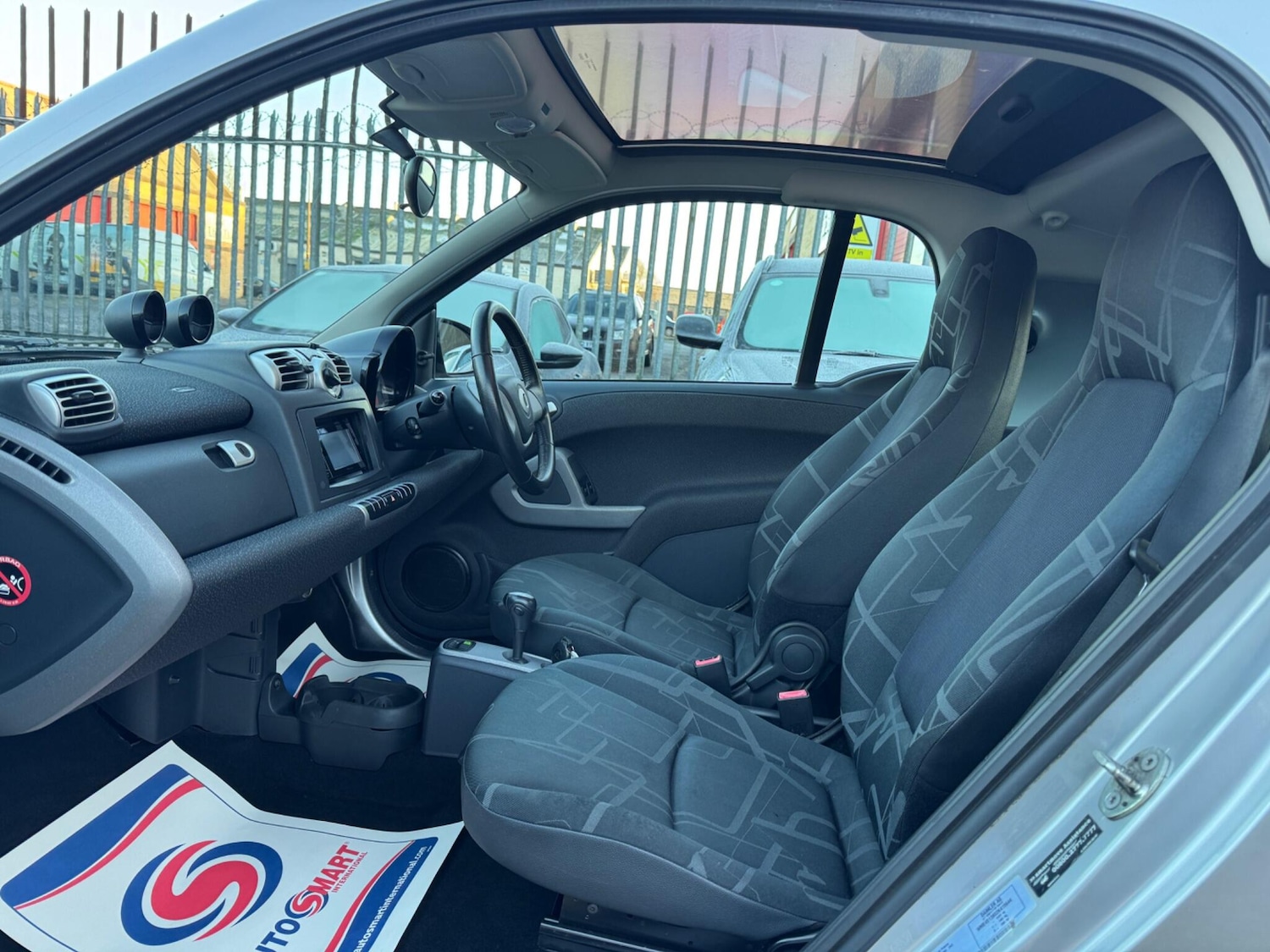 Used smart fortwo 2010 for sale - 77131472: Photo 14