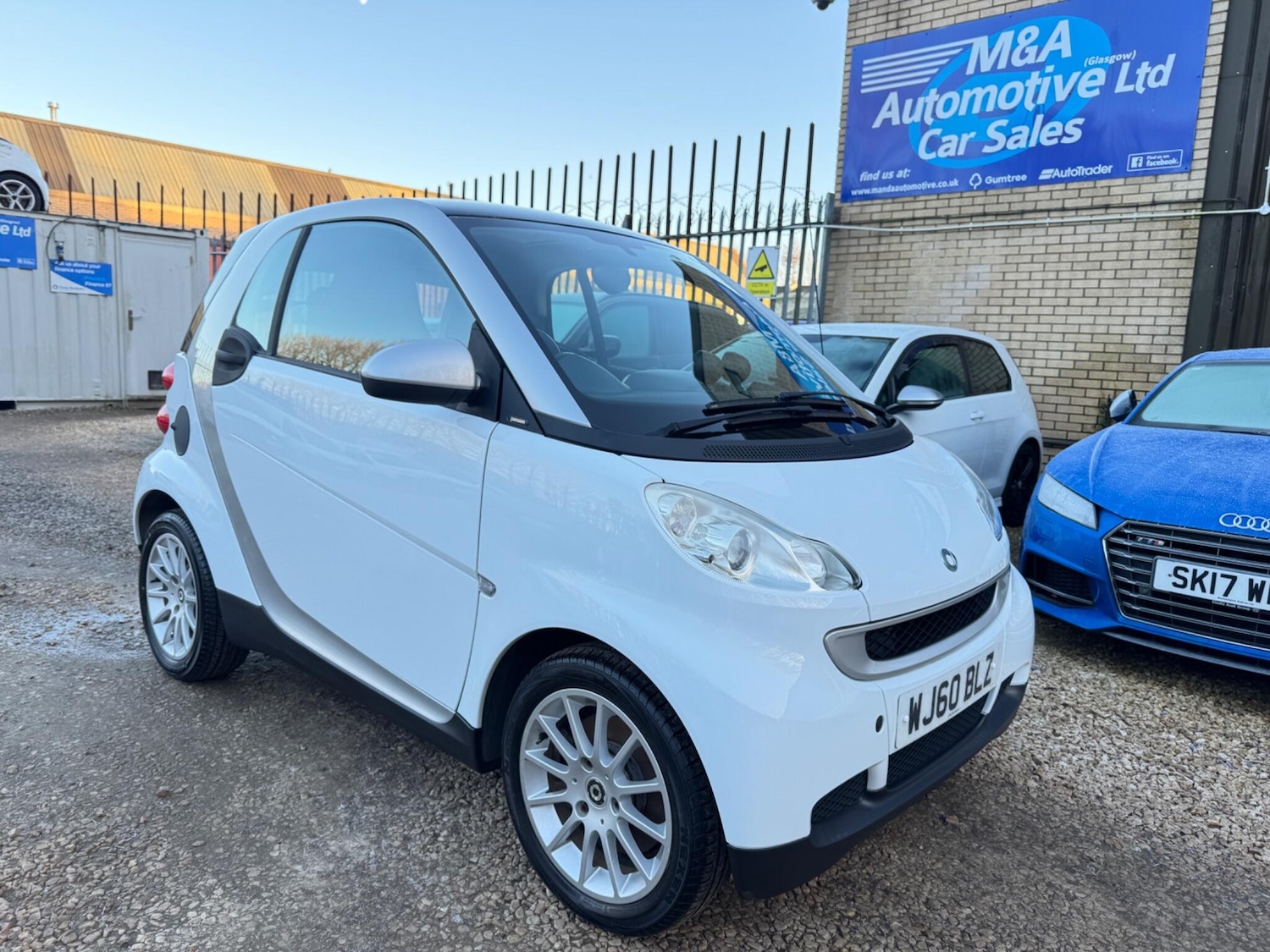Used smart fortwo 2010 for sale - 77131472: Photo 2