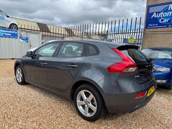 Used Volvo V40 2013 for sale - 78911707: Photo
