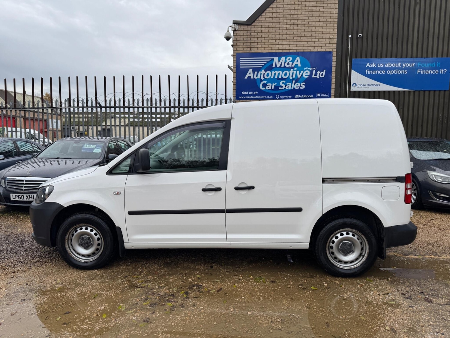 Used Volkswagen Caddy 2014 for sale - 76485692: Photo 5