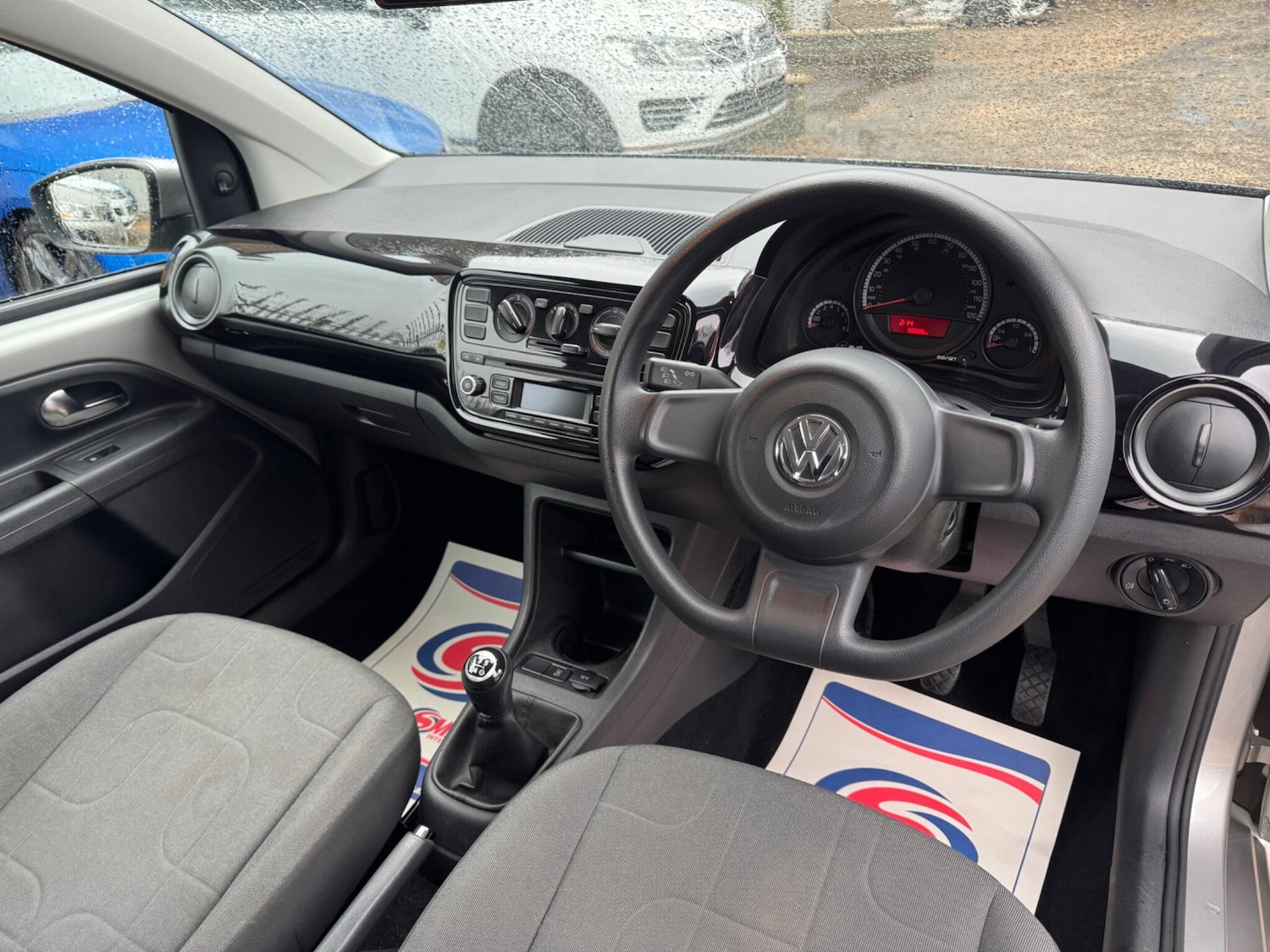 Used Volkswagen up! 2015 for sale - 77440863: Photo 9