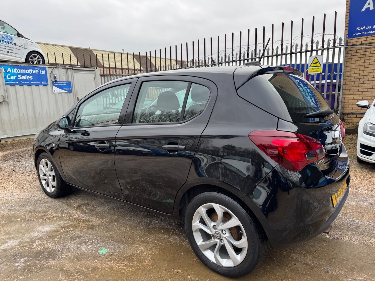 Used Vauxhall Corsa 2017 for sale - 76715077: Photo 3