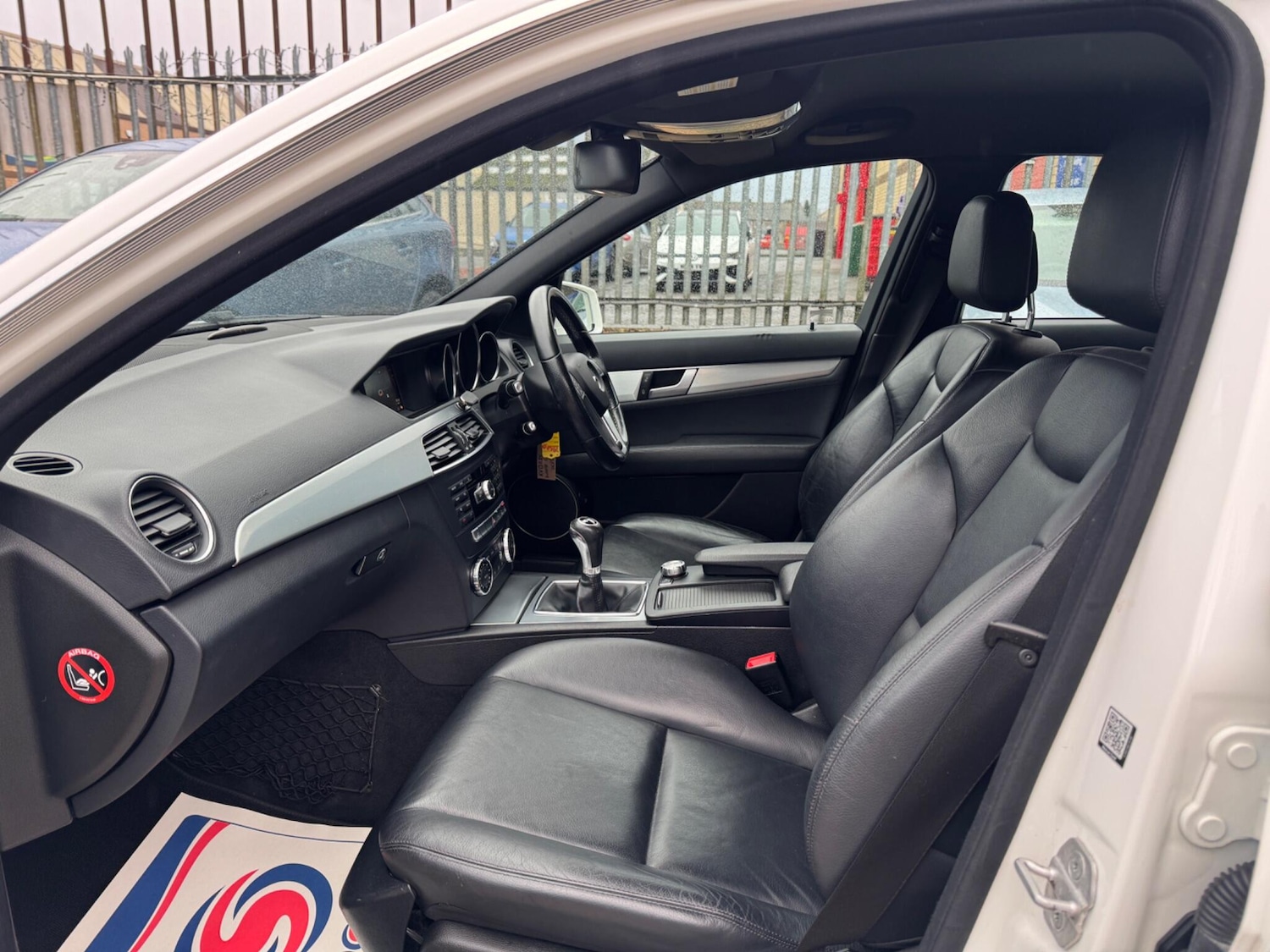 Used Mercedes-Benz C Class 2013 for sale - 77306361: Photo 15