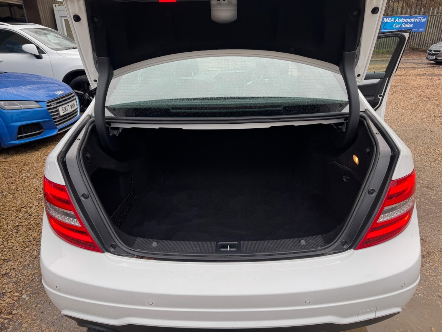 Used Mercedes-Benz C Class 2013 for sale - 77306361: Photo 19