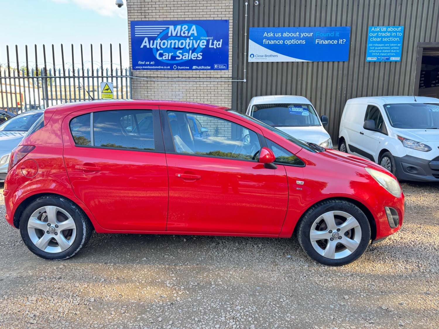 Used Vauxhall Corsa 2013 for sale - 76072792: Photo 4