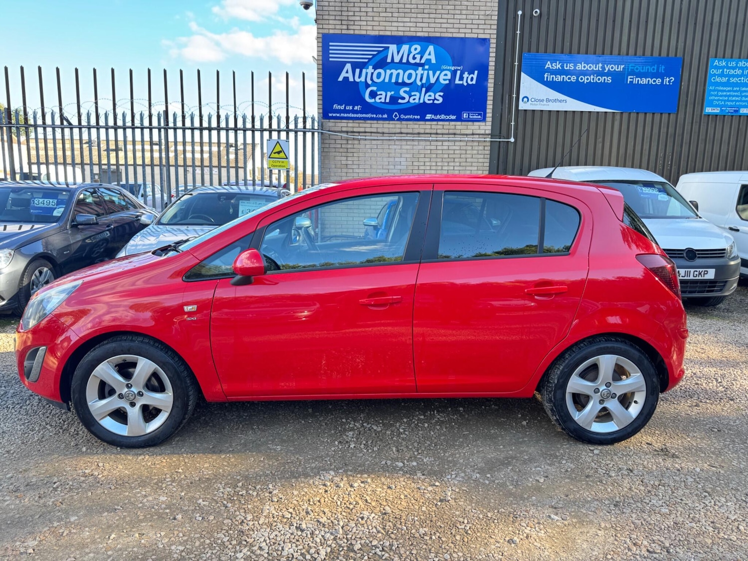 Used Vauxhall Corsa 2013 for sale - 76072792: Photo 6