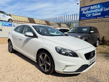 Used Volvo V40 2015 for sale - 79168978: Photo