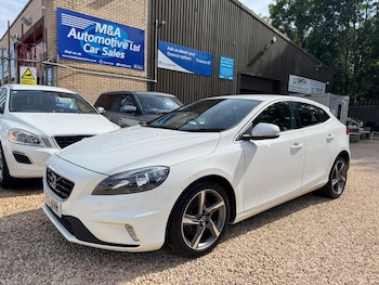 Used Volvo V40 2015 for sale - 79168978: Photo