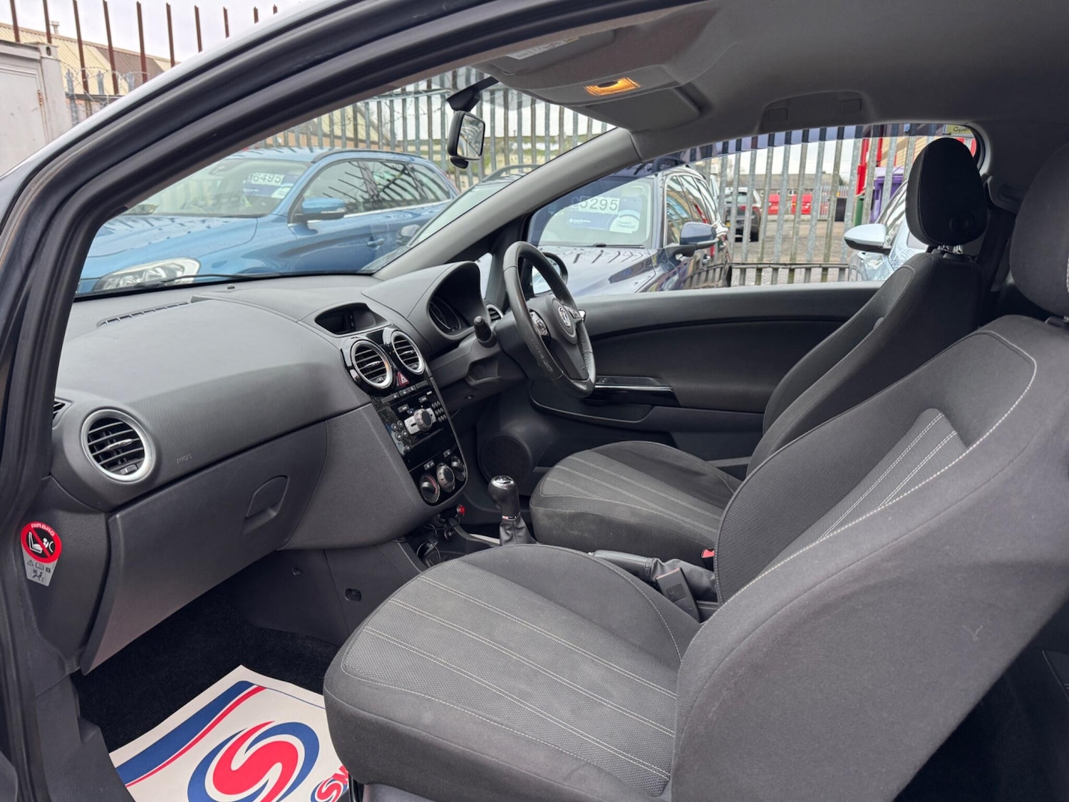 Used Vauxhall Corsa 2014 for sale - 77358793: Photo 11