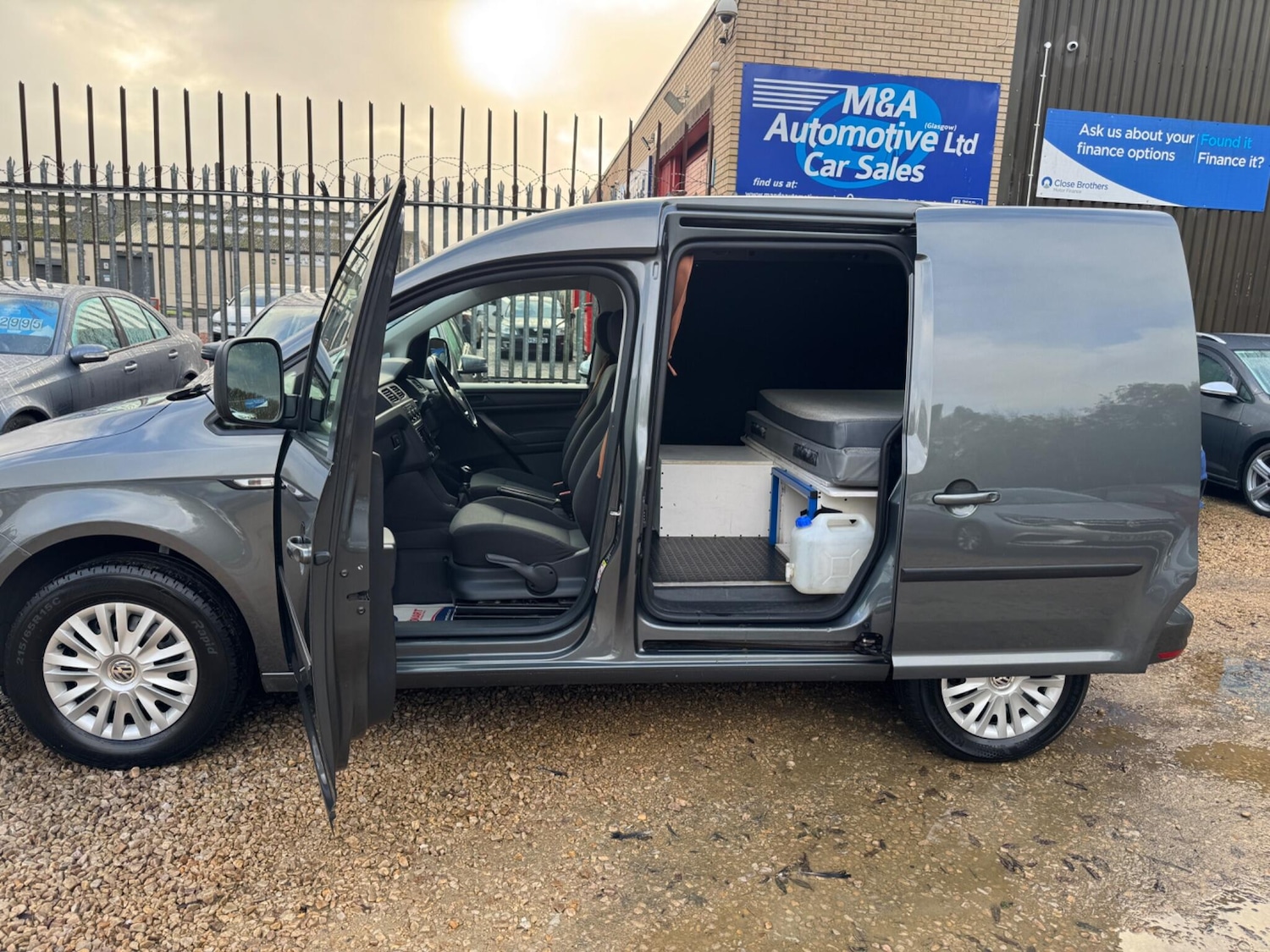 Used Volkswagen Caddy 2018 for sale - 76326254: Photo 1