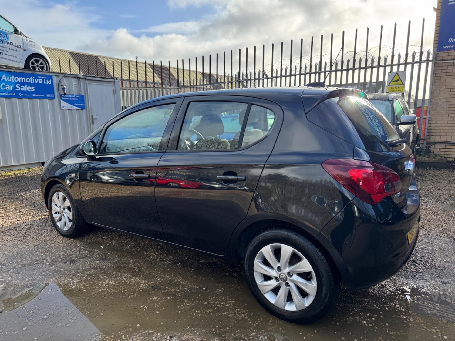 Used Vauxhall Corsa for sale - 77696613: Photo 4