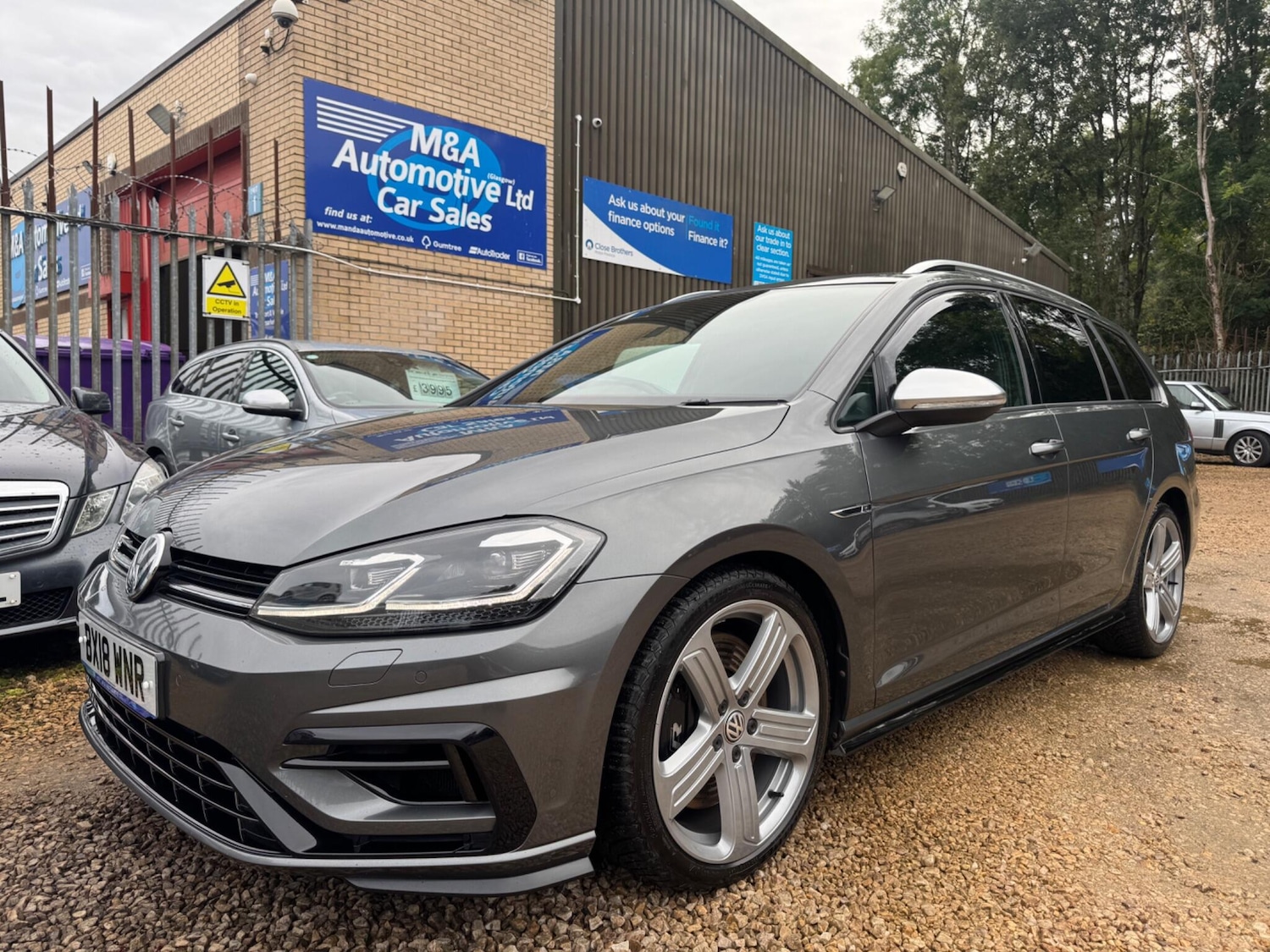 Used Volkswagen Golf 2018 for sale - 76109009: Photo 1