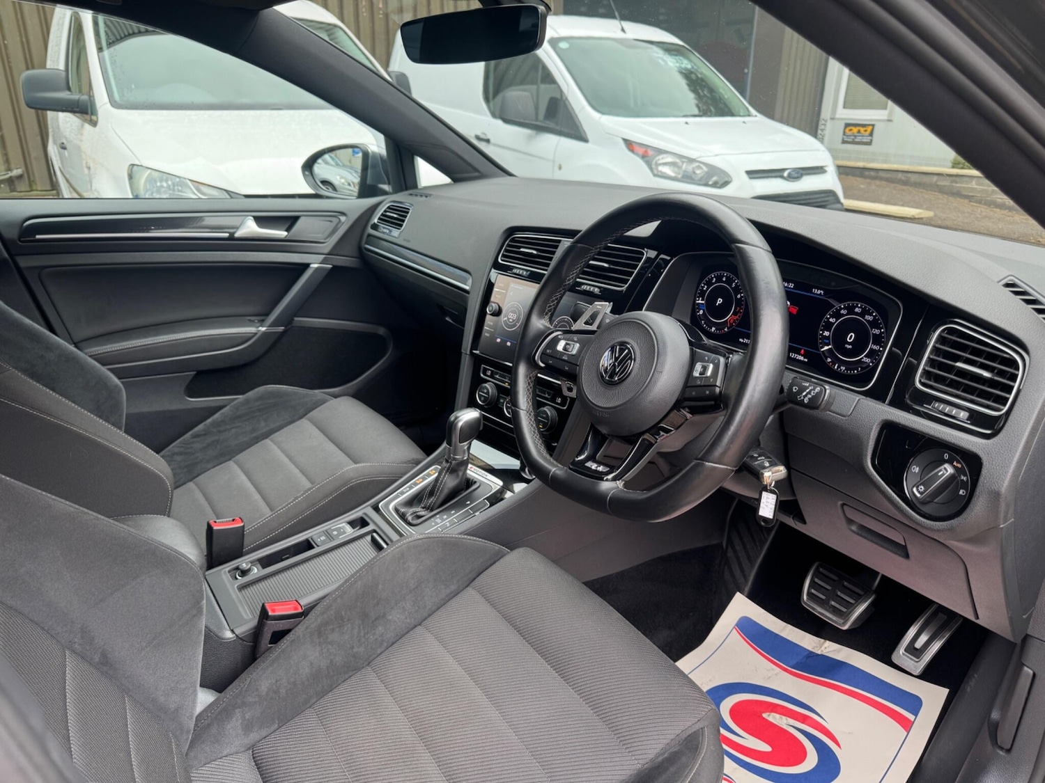 Used Volkswagen Golf 2018 for sale - 76109009: Photo 13