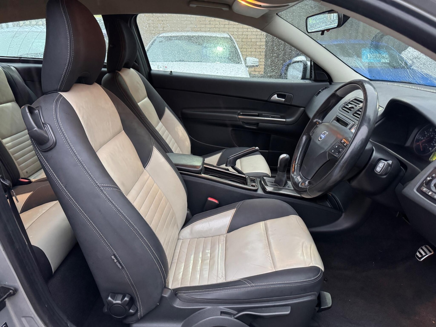 Used Volvo C30 2011 for sale - 77344268: Photo 10