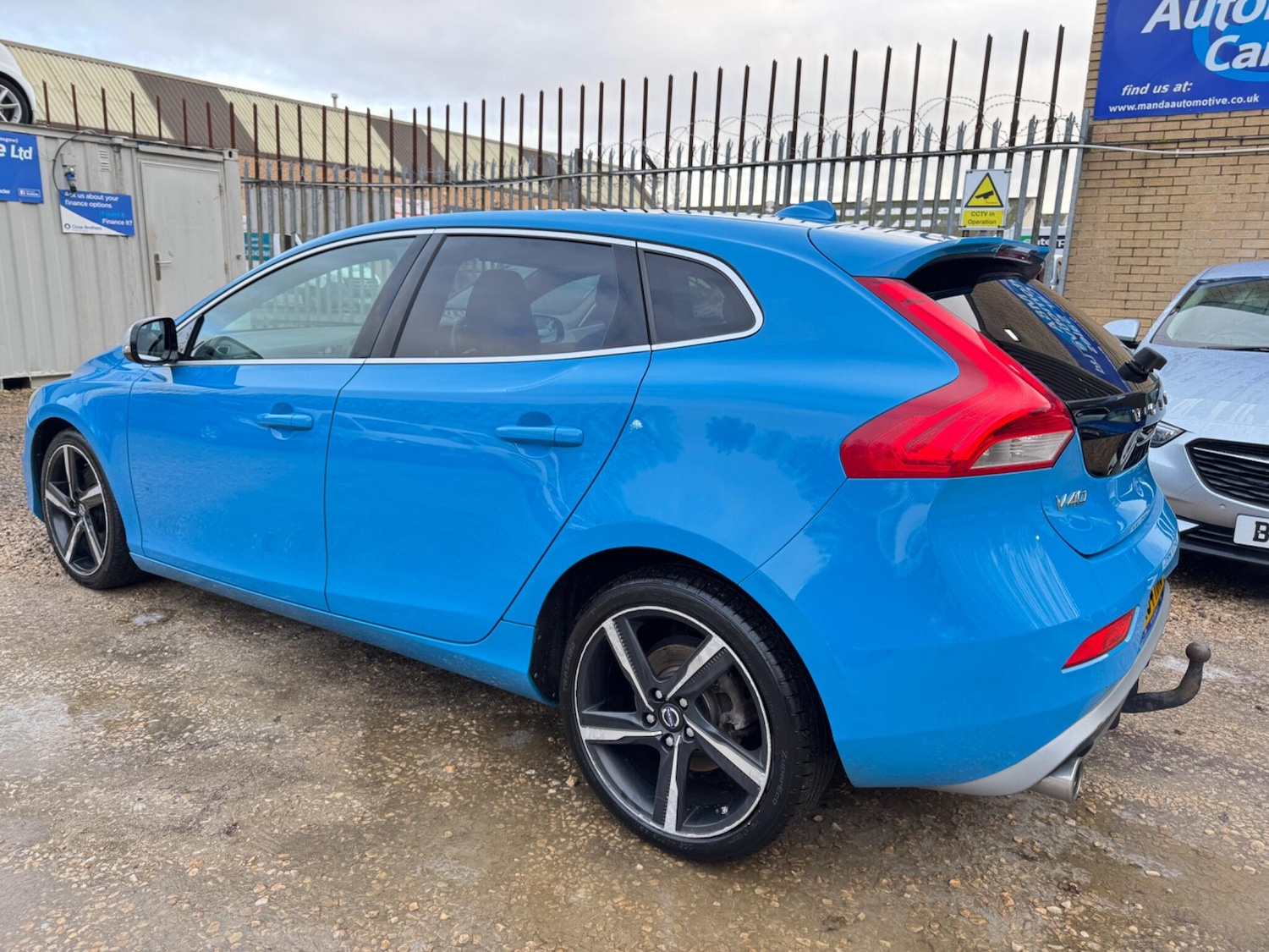 Used Volvo V40 2014 for sale - 77230153: Photo 4