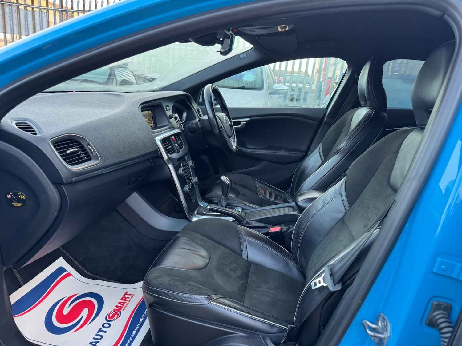 Used Volvo V40 2015 for sale - 76926277: Photo 11