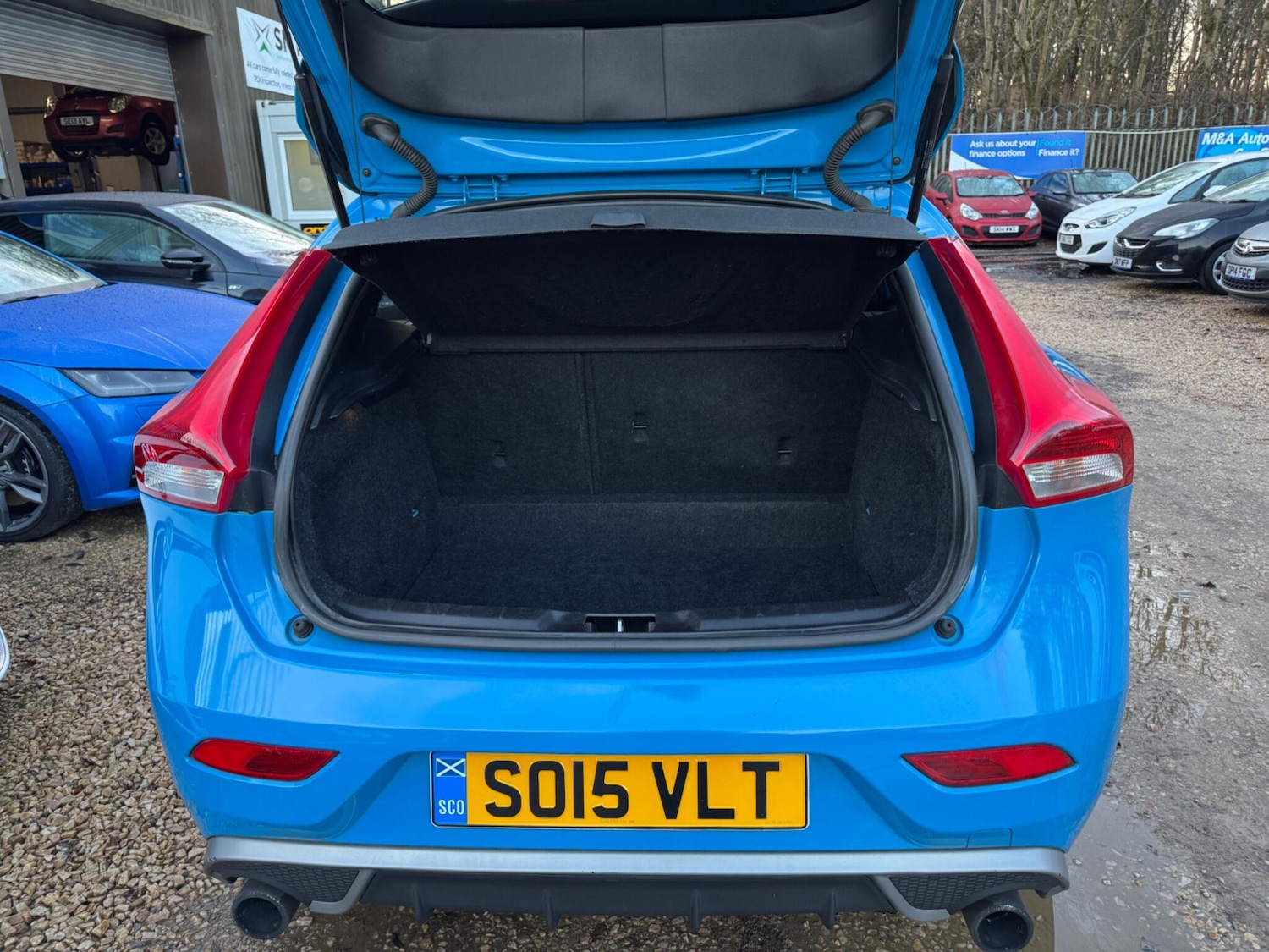 Used Volvo V40 2015 for sale - 76926277: Photo 15