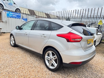 Used Ford Focus 2015 for sale - 79589848: Photo