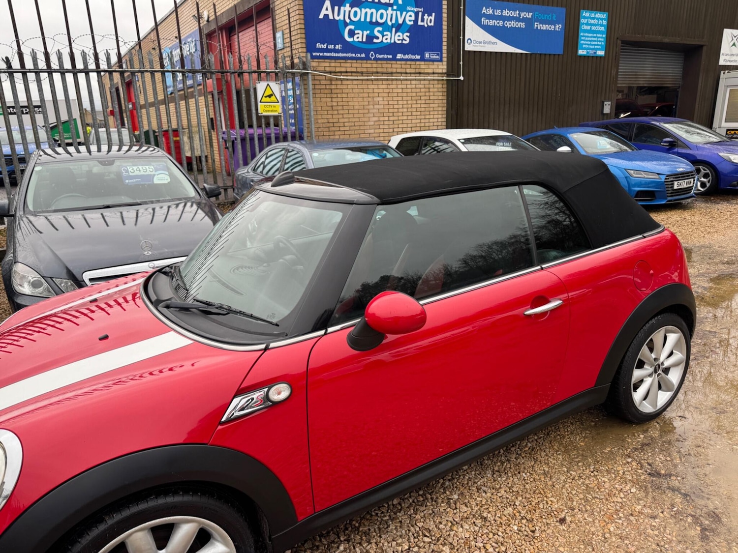 Used MINI Convertible 2012 for sale - 76742381: Photo 11