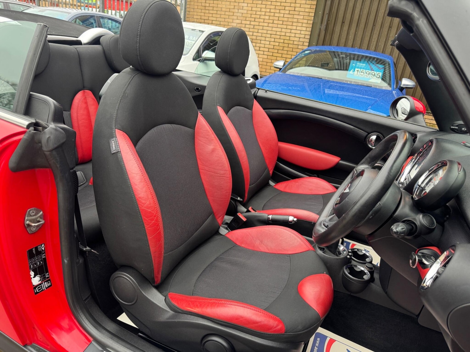 Used MINI Convertible 2012 for sale - 76742381: Photo 18