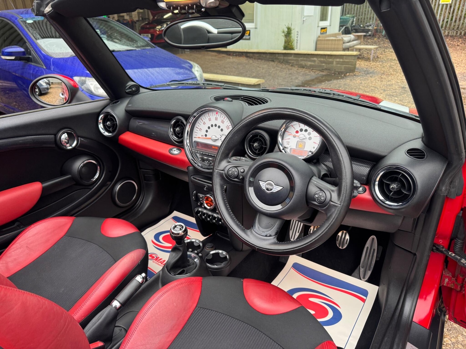 Used MINI Convertible 2012 for sale - 76742381: Photo 19