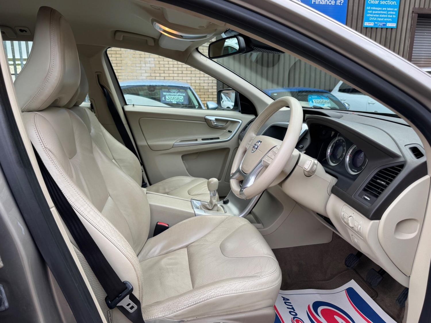 Used Volvo XC60 2010 for sale - 77468013: Photo 10