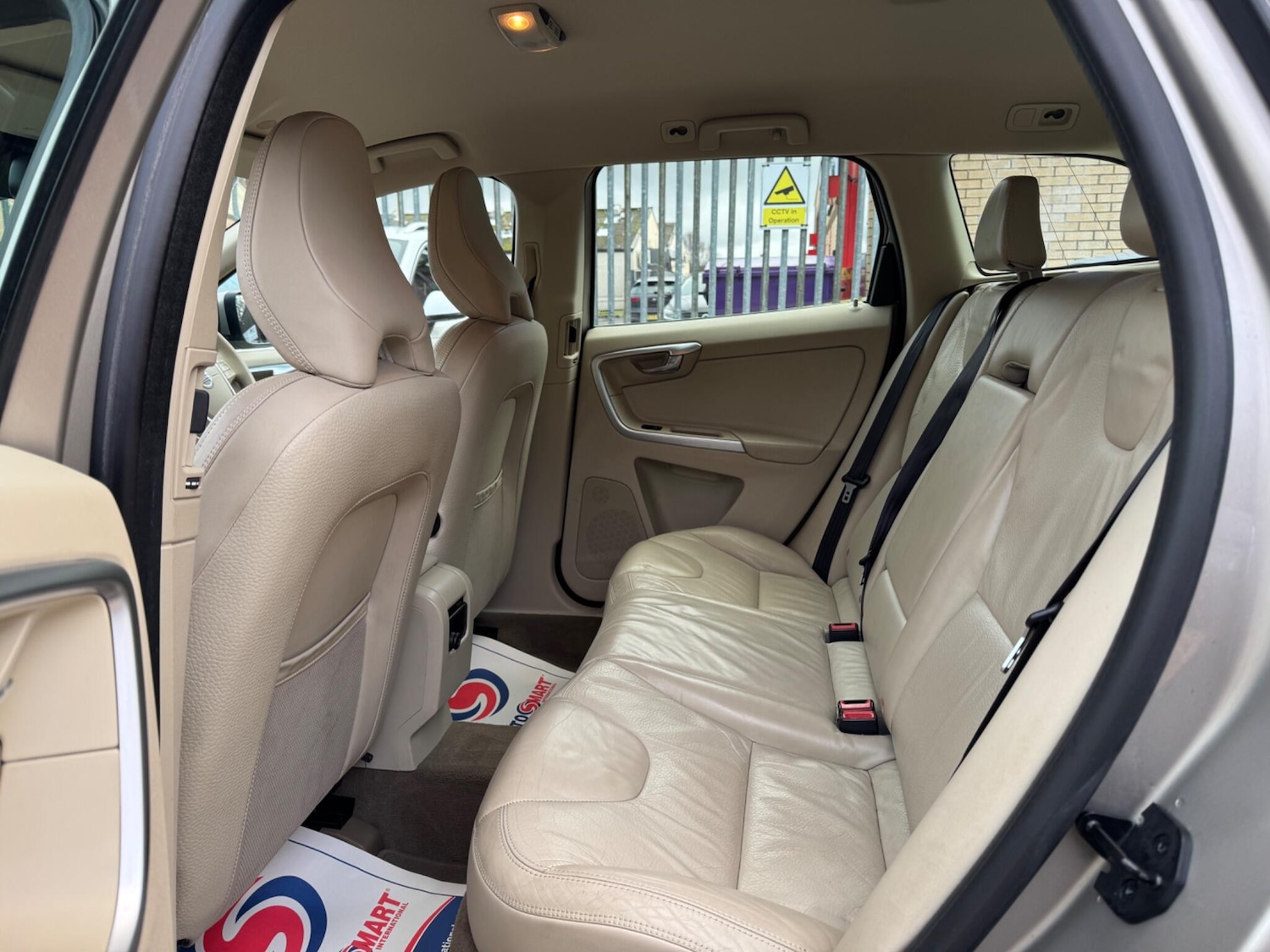 Used Volvo XC60 2010 for sale - 77468013: Photo 16