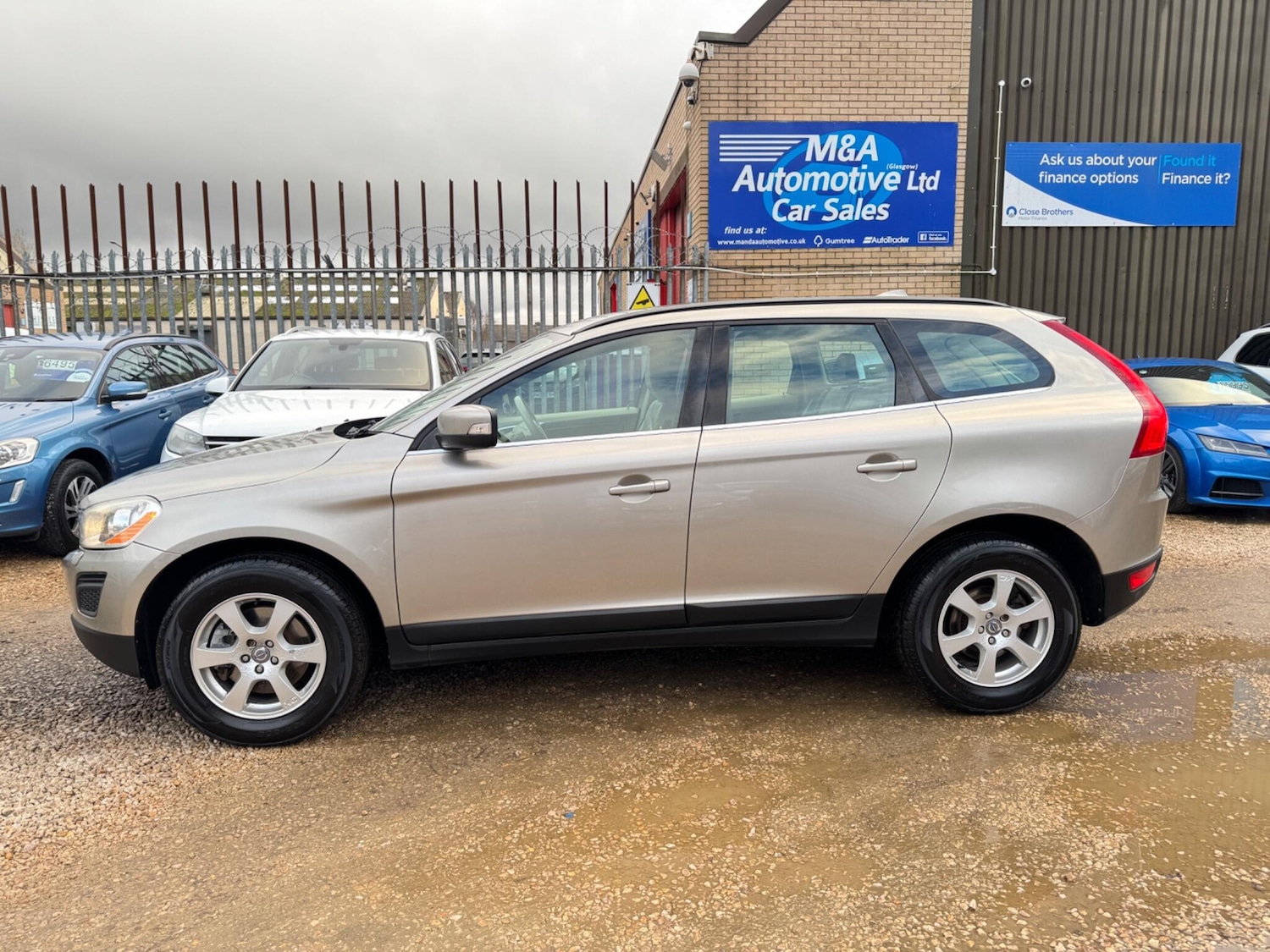 Used Volvo XC60 2010 for sale - 77468013: Photo 5