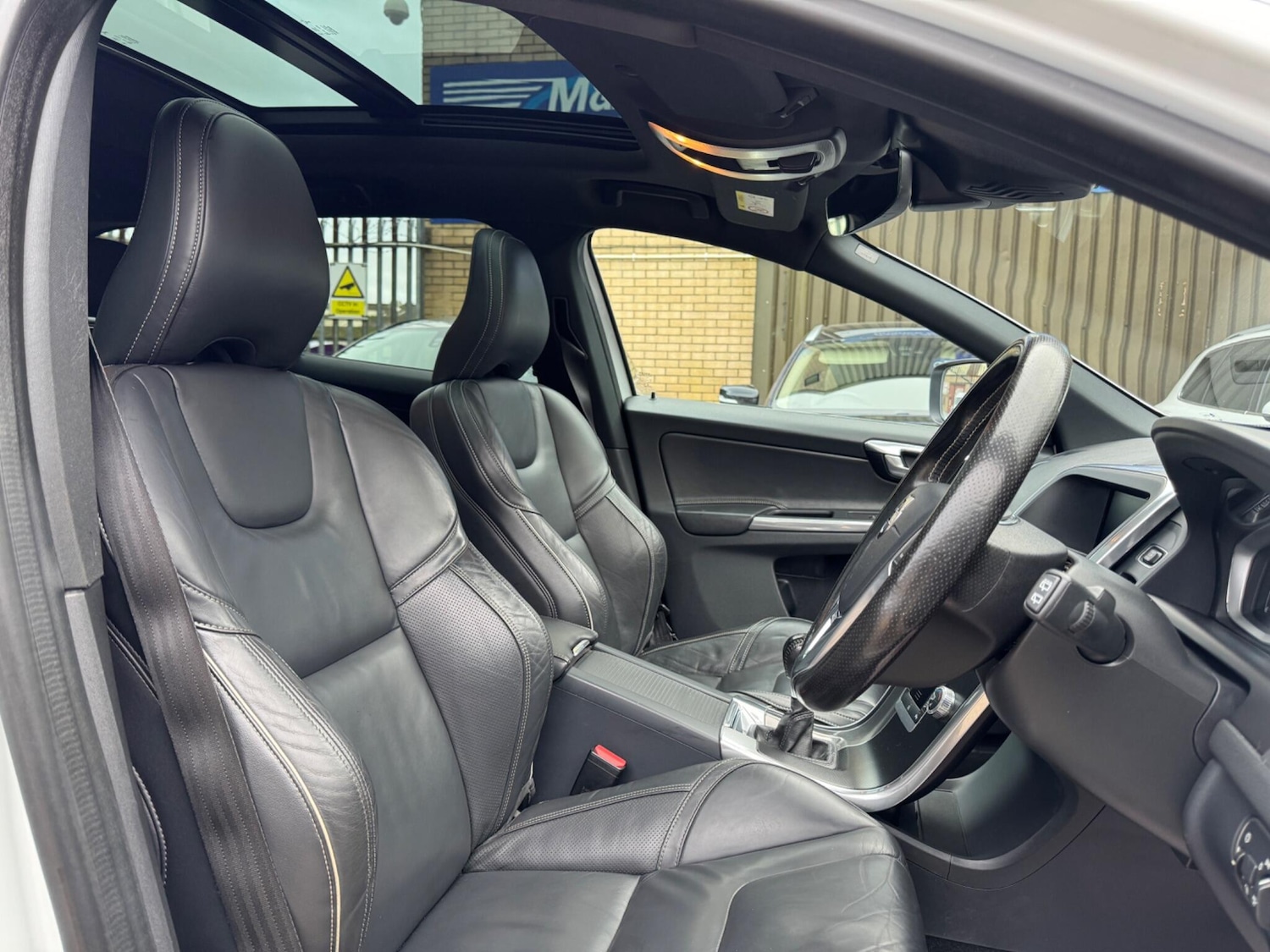 Used Volvo XC60 2016 for sale - 77612762: Photo 8