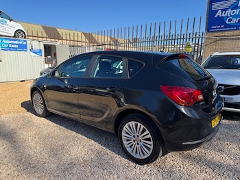 Used Vauxhall Astra 2013 for sale - 78374830: Photo