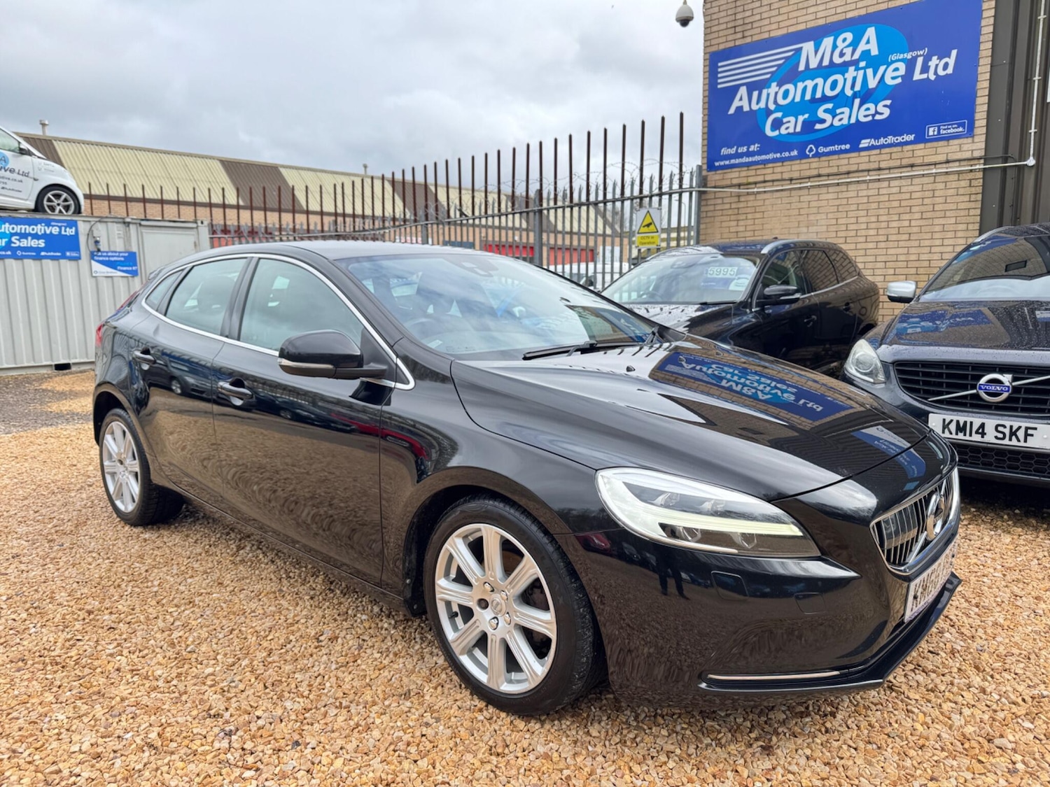 Used Volvo V40 for sale - 78127961: Photo 2