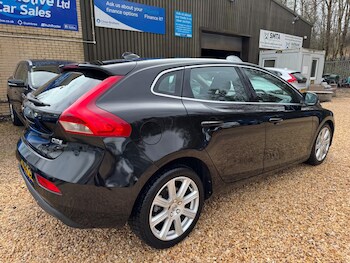 Used Volvo V40 2016 for sale - 78127961: Photo