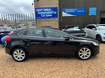 Used Volvo V40 2016 for sale - 78127961: Photo