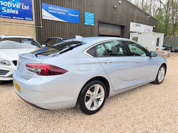 Used Vauxhall Insignia 2018 for sale - 78517500: Photo