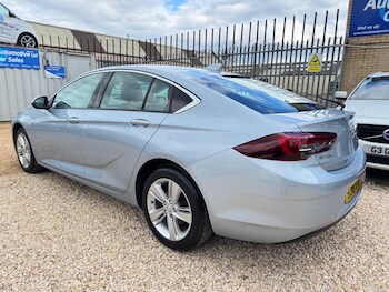 Used Vauxhall Insignia 2018 for sale - 78517500: Photo
