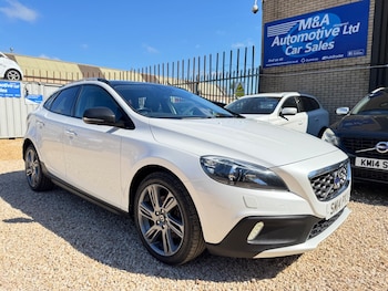 Used Volvo V40 Cross Country 2014 for sale - 78429873: Photo