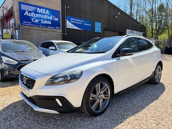 Used Volvo V40 Cross Country 2014 for sale - 78429873: Photo