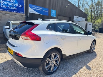 Used Volvo V40 Cross Country 2014 for sale - 78429873: Photo