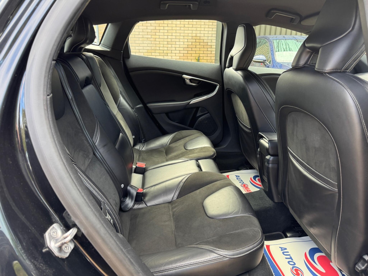 Used Volvo V40 2015 for sale - 76013681: Photo 13