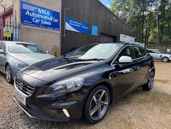Used Volvo V40 2015 for sale - 76013681: Photo 2