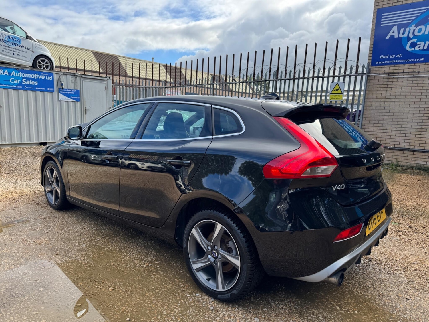 Used Volvo V40 2015 for sale - 76013681: Photo 3