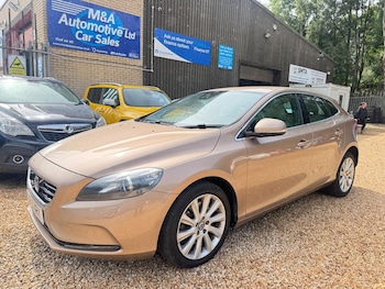 Used Volvo V40 2013 for sale - 79484906: Photo