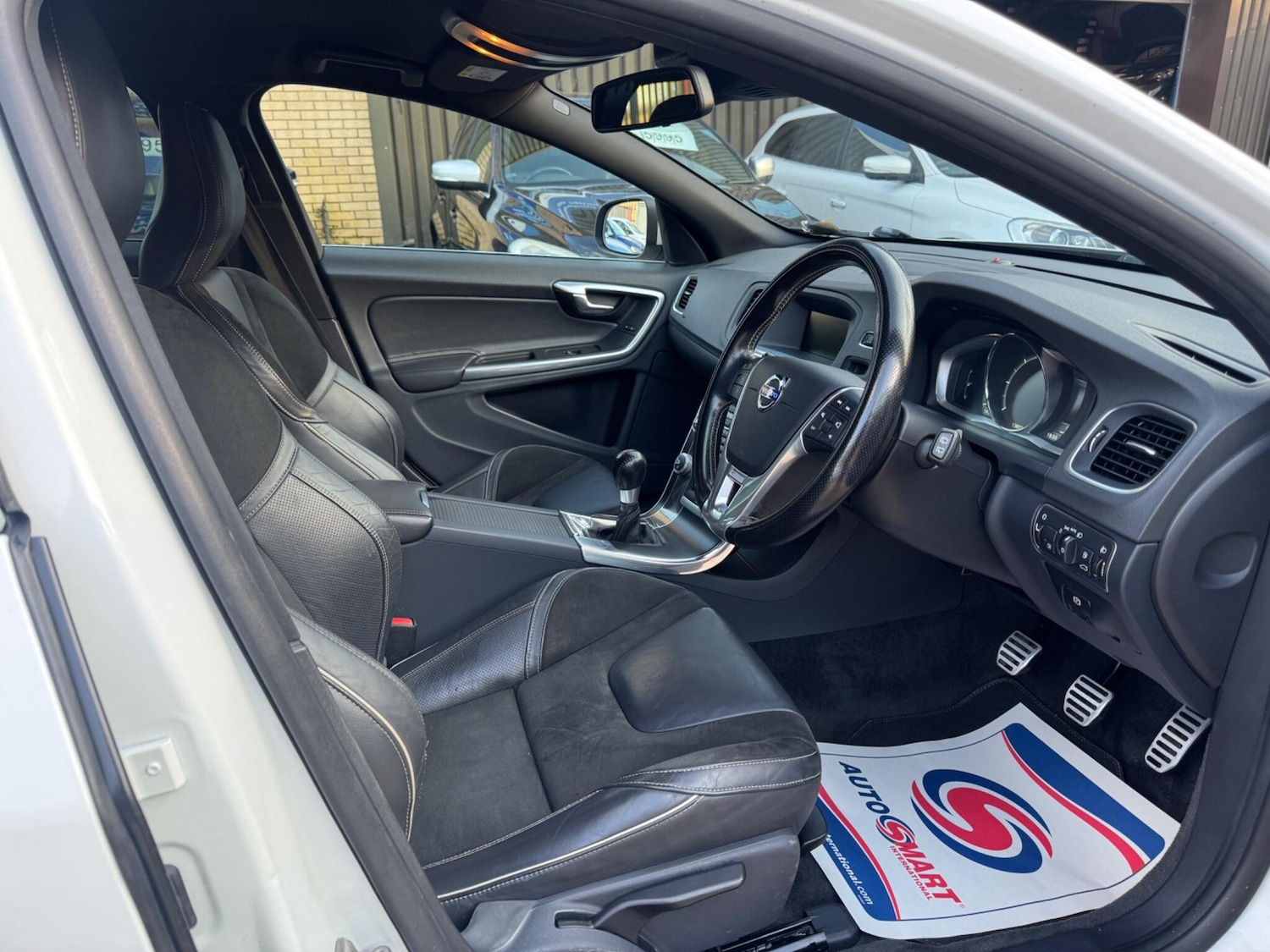 Used Volvo V60 for sale - 77977643: Photo 10