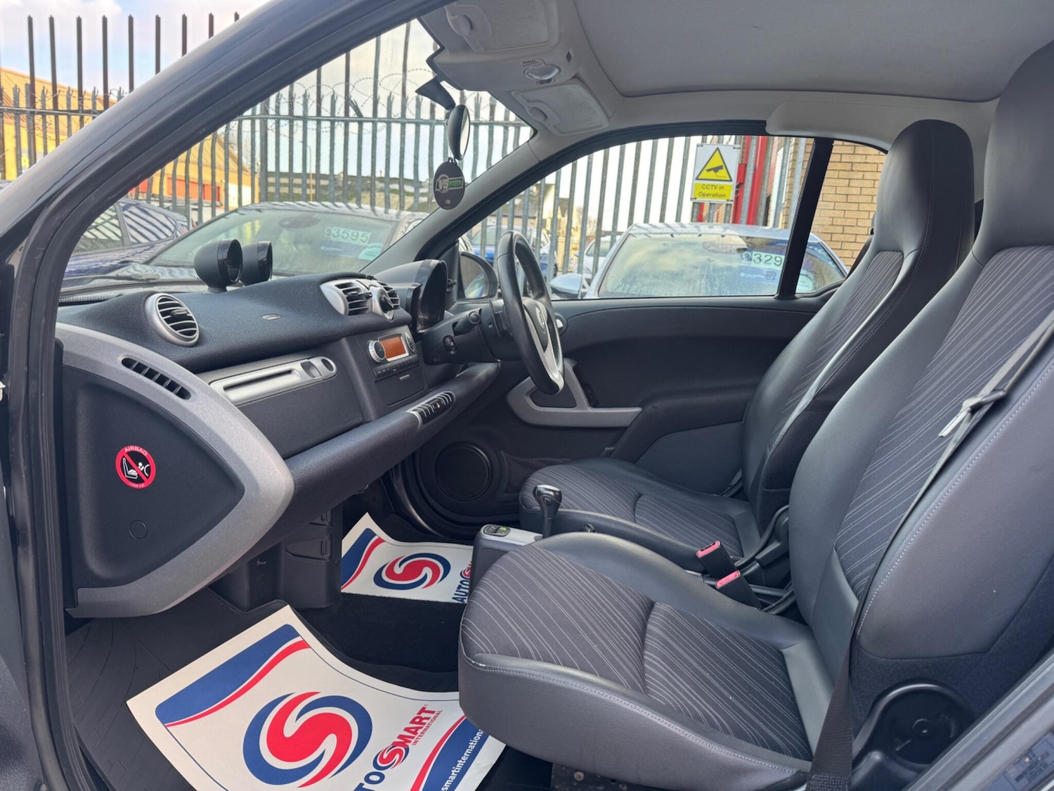 Used smart fortwo 2011 for sale - 77163334: Photo 11